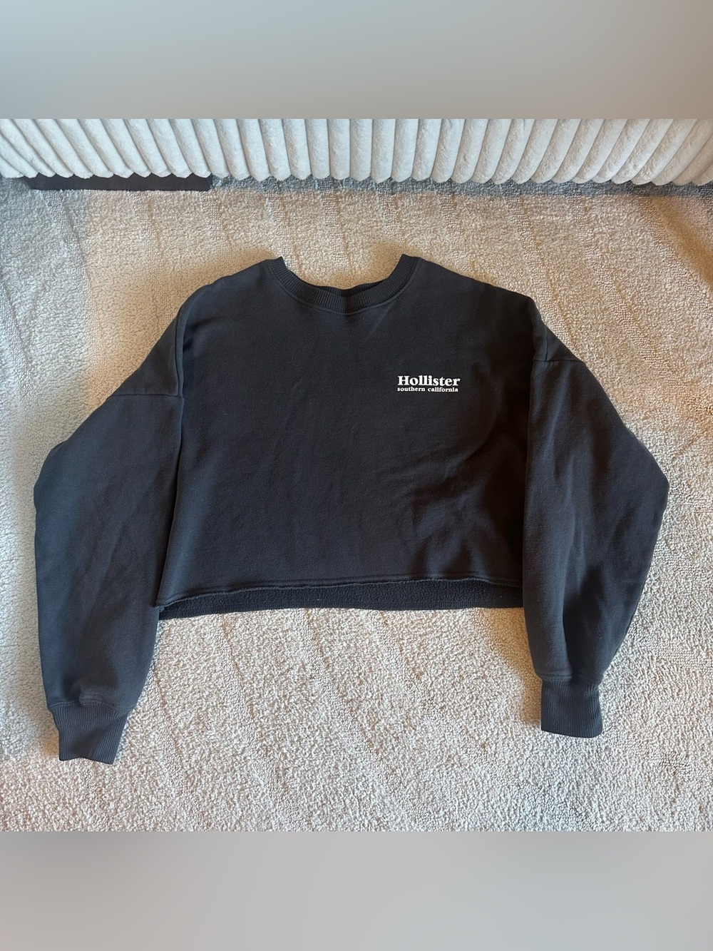 Hollister Women’s Cropped Sweatshirt